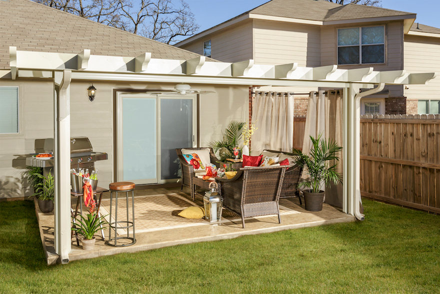 Texas patio makeover with Inovo patio door.